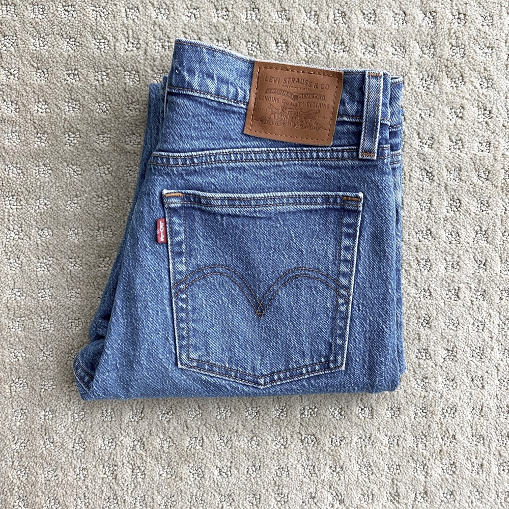 Levi’s Wedgie Straight 27x30